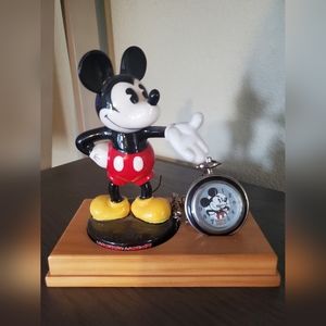 Fossil Limited Edition 447/10000 Mickey Mouse Pocket Watch & figure